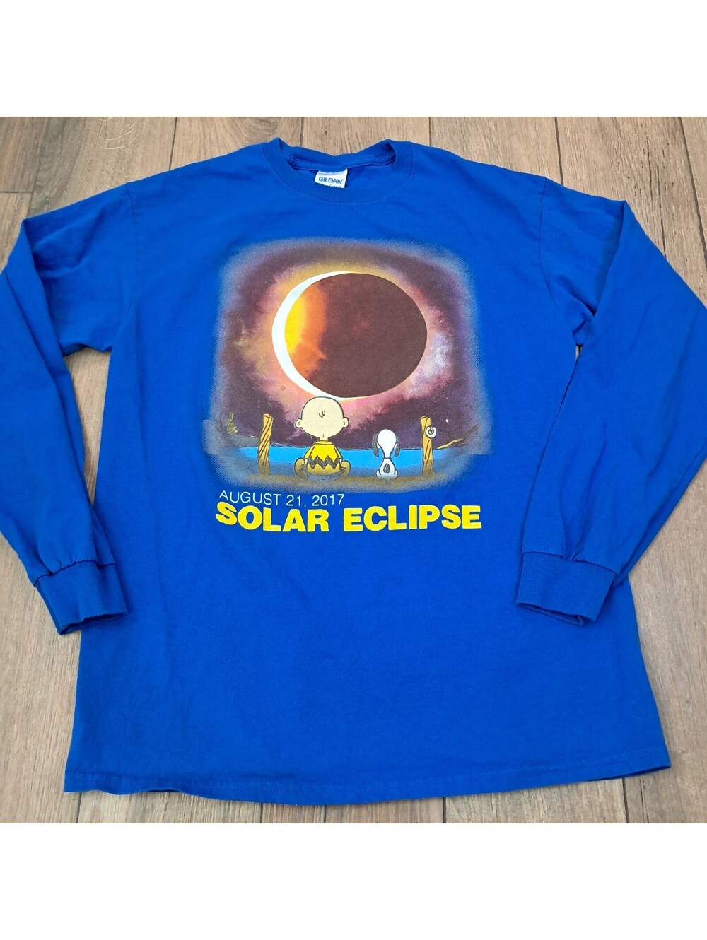 Peanuts Solar Eclipse Shirt Sz M Medium Charlie Brown Snoopy Long Sleeve Blue